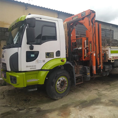 Entenda por que o abastecimento de água para piscina com caminhão pipa é mais rápido e econômico